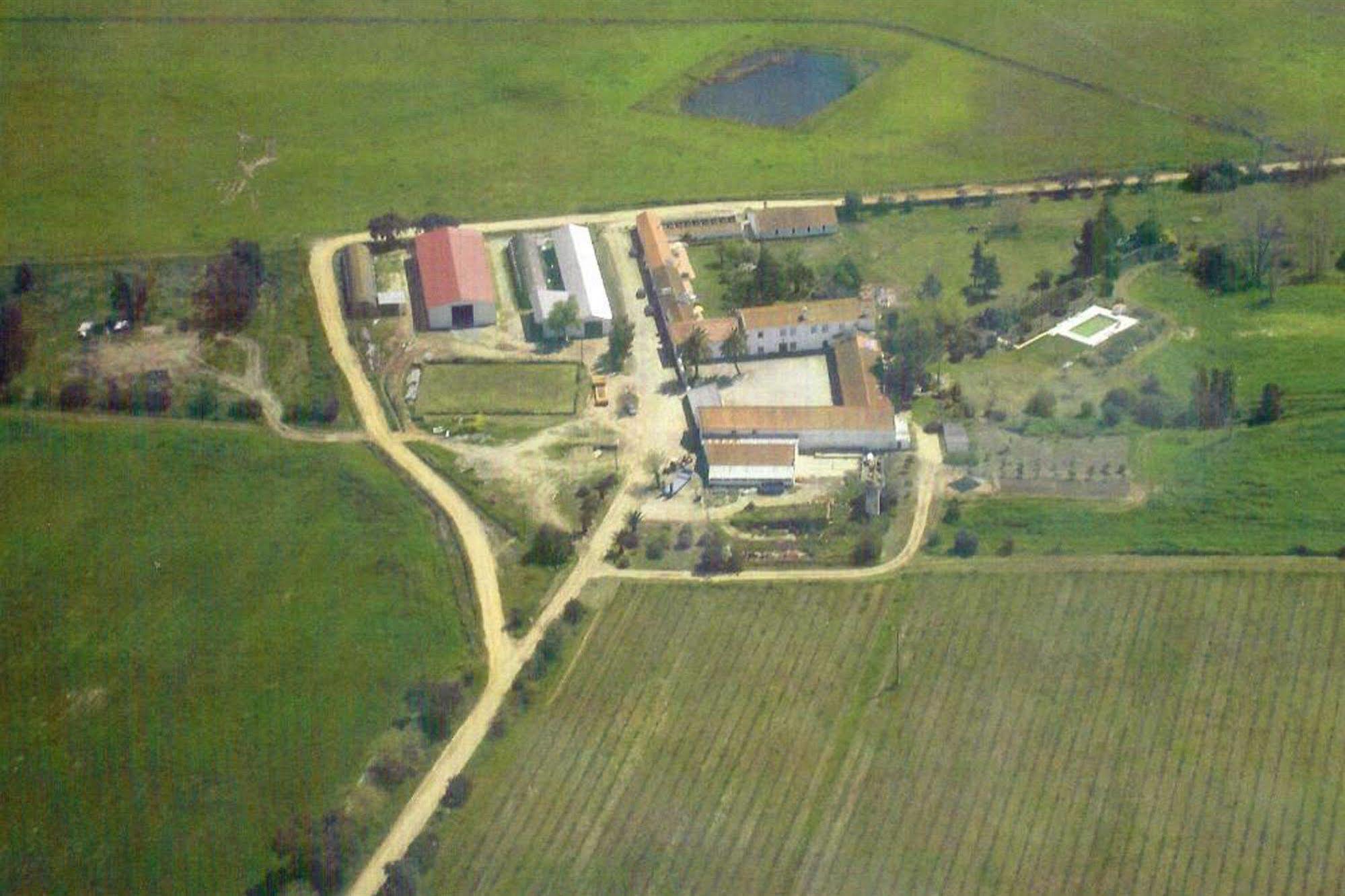 Monte Da Serralheira Agro Turismo Évora Esterno foto